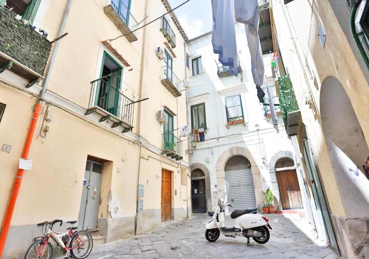 La Tata Home Salerno Esterno foto